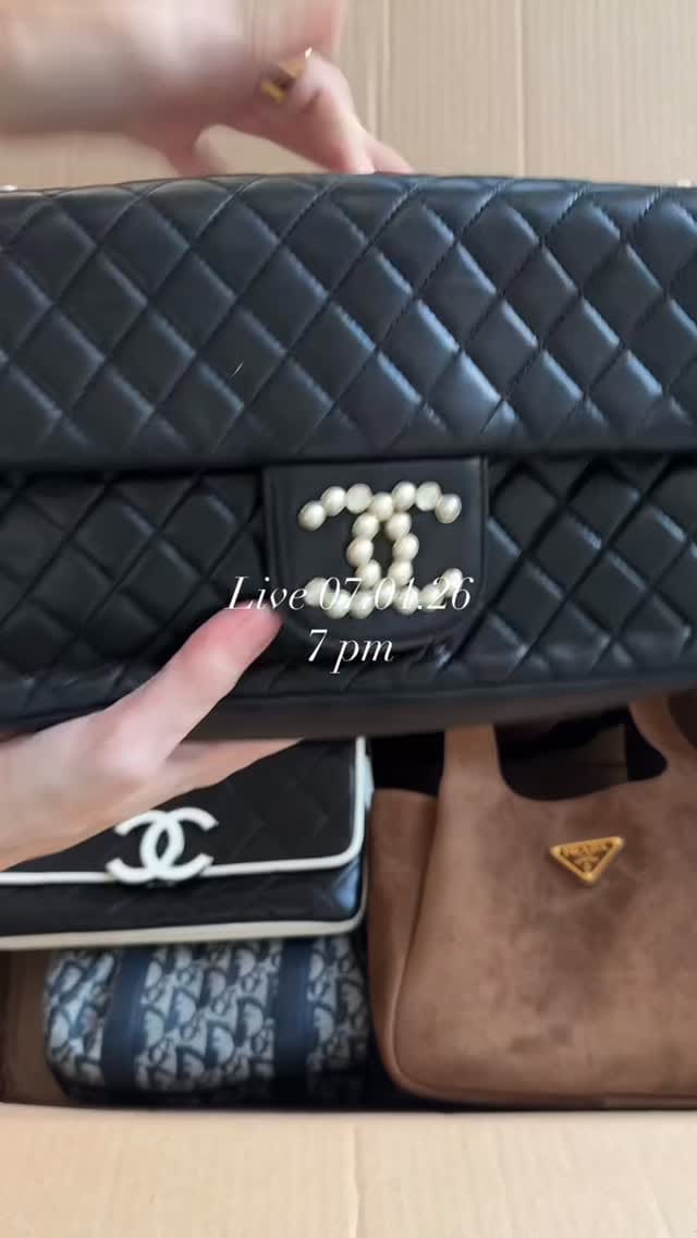 Post 8 by Bagsy on Instagram (video)
