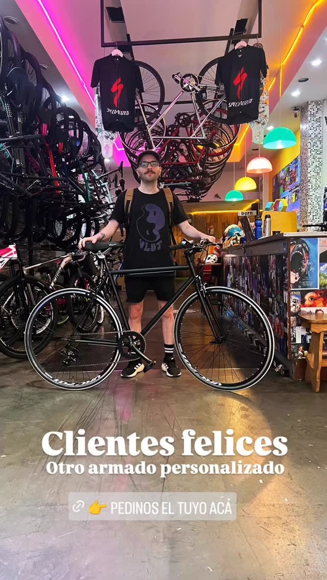 Post 7 by Bici Urbana on Instagram (video)