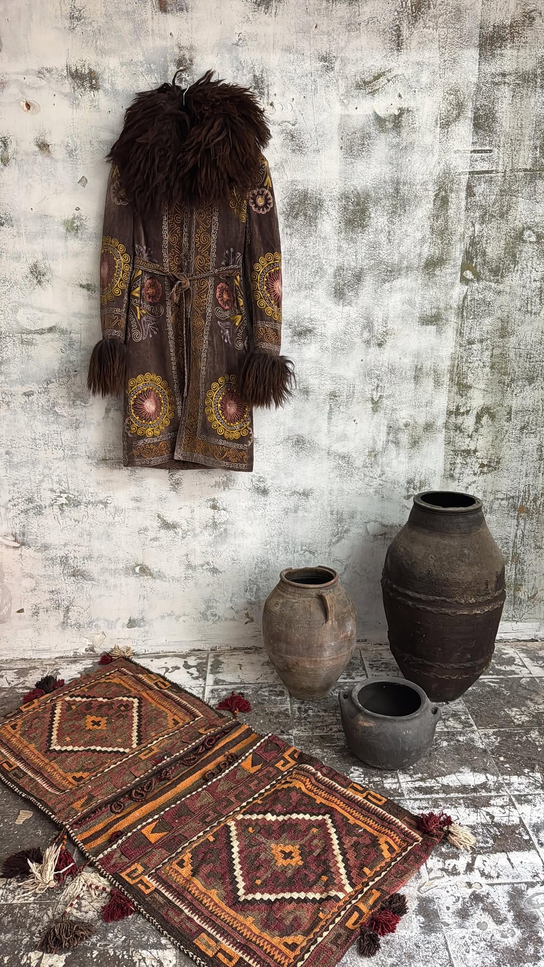 Post 10 by Chukpalu Rugs on Instagram (video)