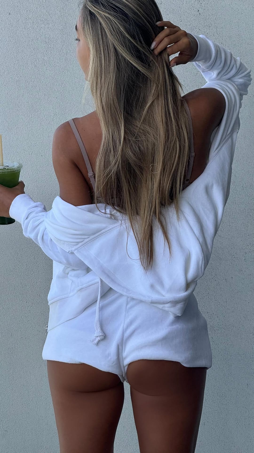 Post 8 by Alexandra Balarezo on Instagram (video)