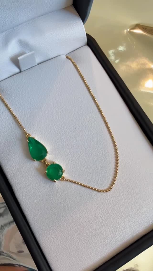 Post 1 by LUCY JEWELRY® Emerald store on Instagram (video)