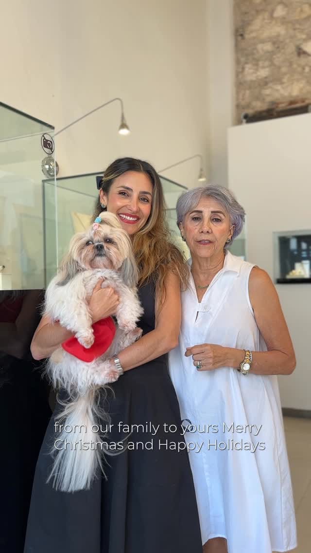 Post 3 by LUCY JEWELRY® Emerald store on Instagram (video)