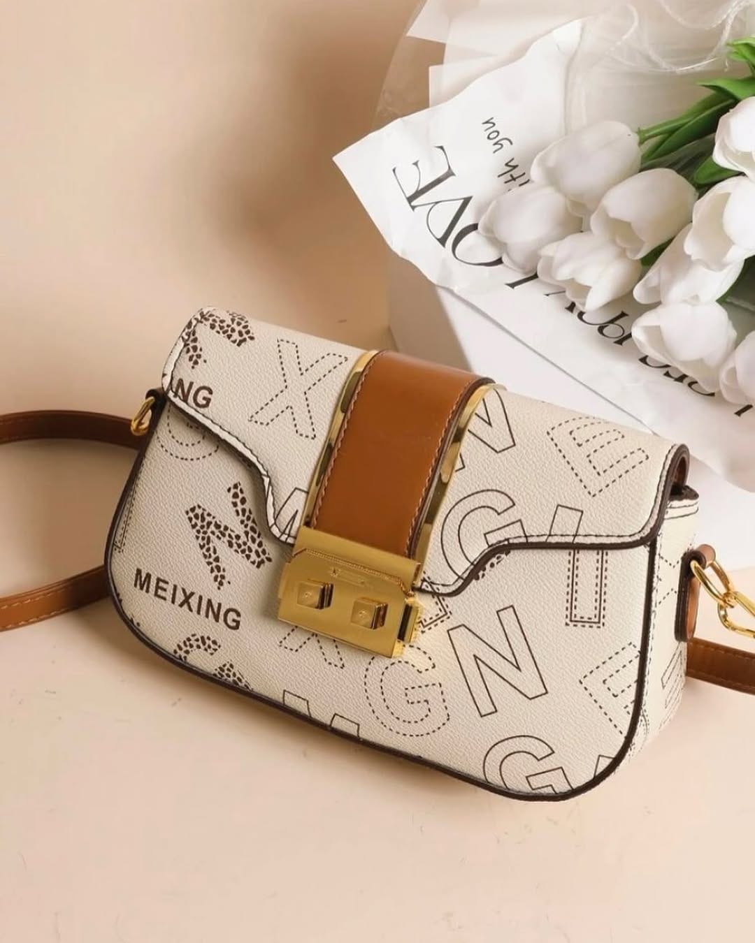 Post 10 by Cᴏᴄᴏᴀ Cᴀʀᴛᴇʀᴀs on Instagram (carousel)