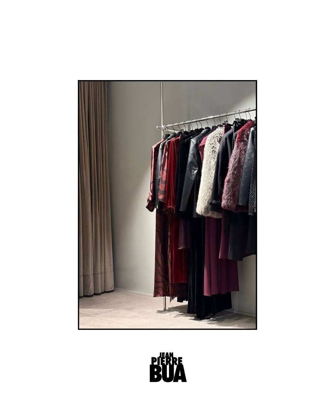 Post 8 by FASHION LUXURY MULTIBRAND on Instagram (carousel)