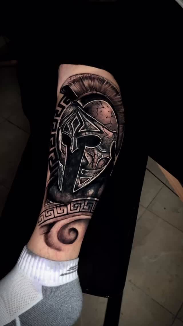 Post 2 by @tattoocarpe on Instagram (video)