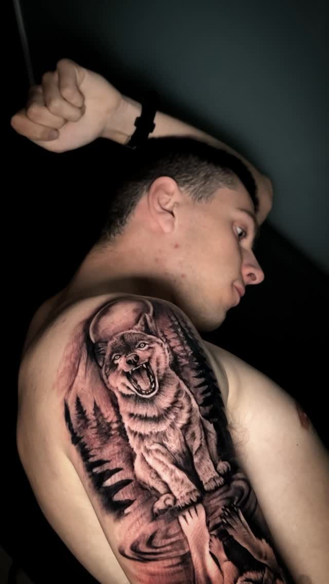 Post 7 by @tattoocarpe on Instagram (video)