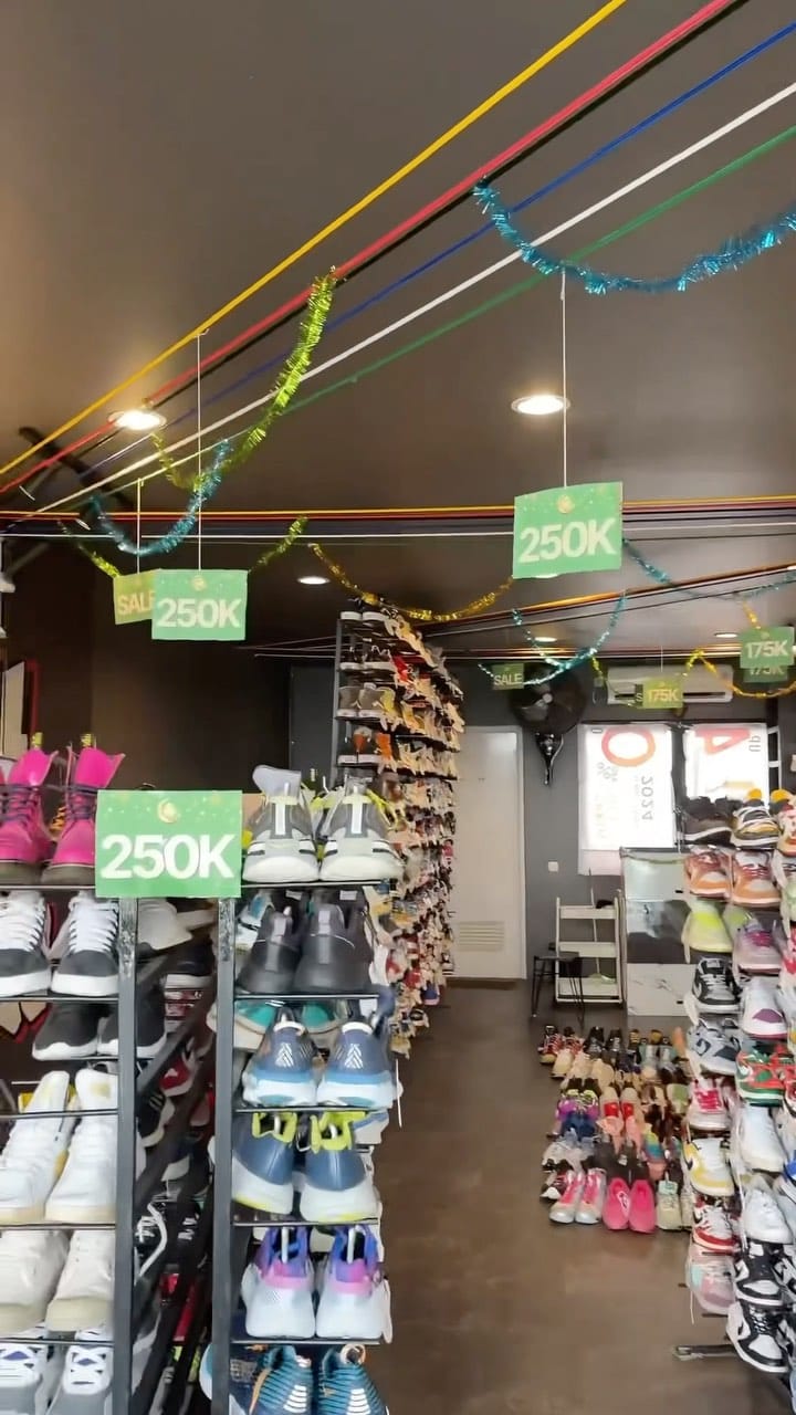Post 10 by MYSEPATU PALMA SURABAYA on Instagram (video)