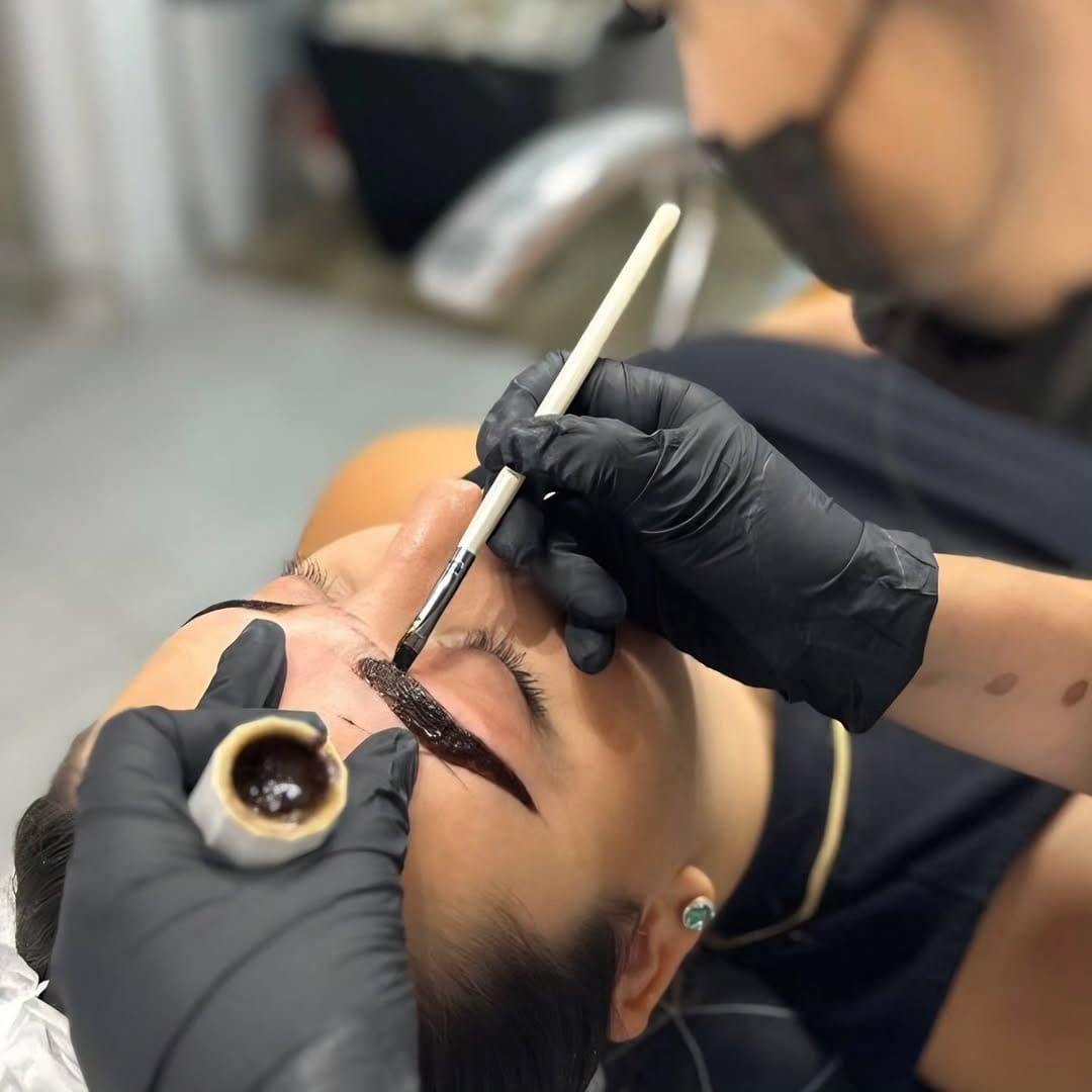 Post 6 by Tutty Leal Spa España on Instagram (carousel)