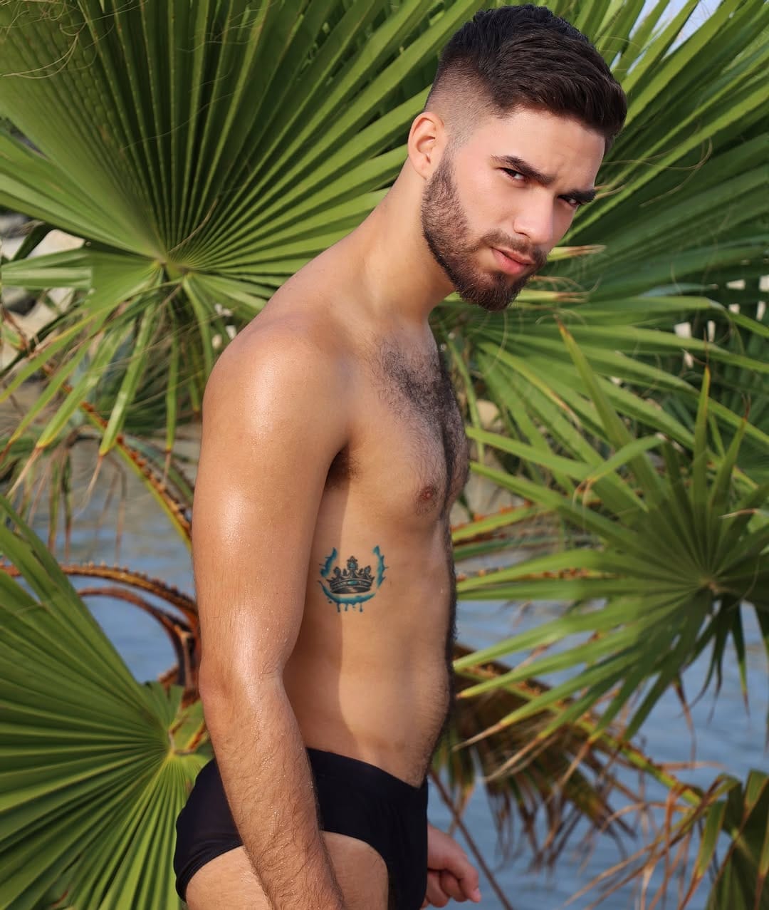 Post 7 by 🤍𝐽𝐵🇨🇺 on Instagram (carousel)