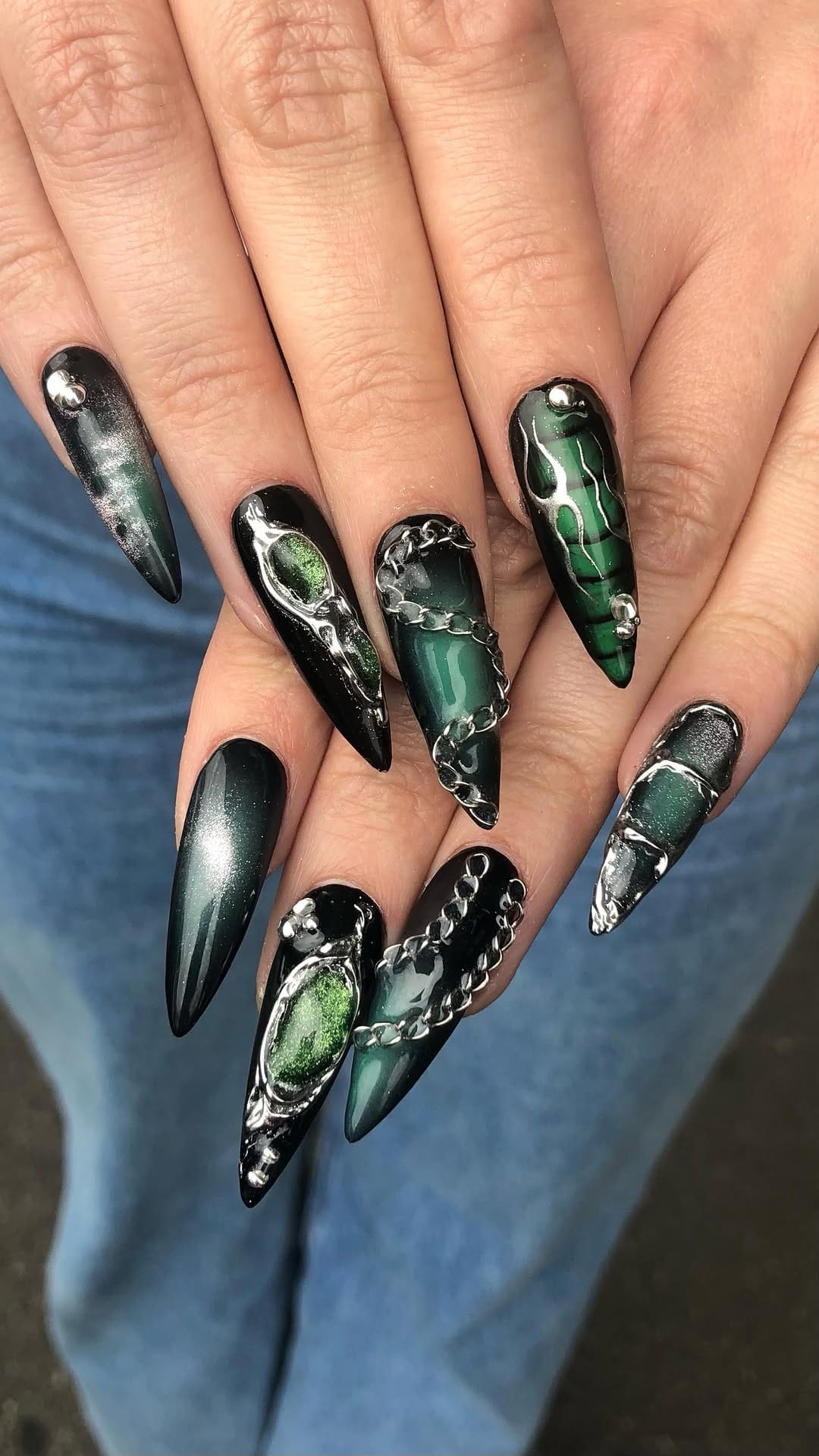 Post 10 by Viki | Melbourne Nail Artist on Instagram (video)