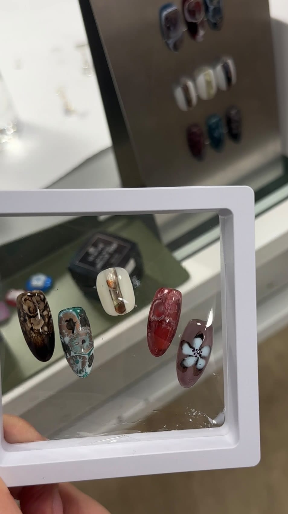 Post 7 by Viki | Melbourne Nail Artist on Instagram (video)