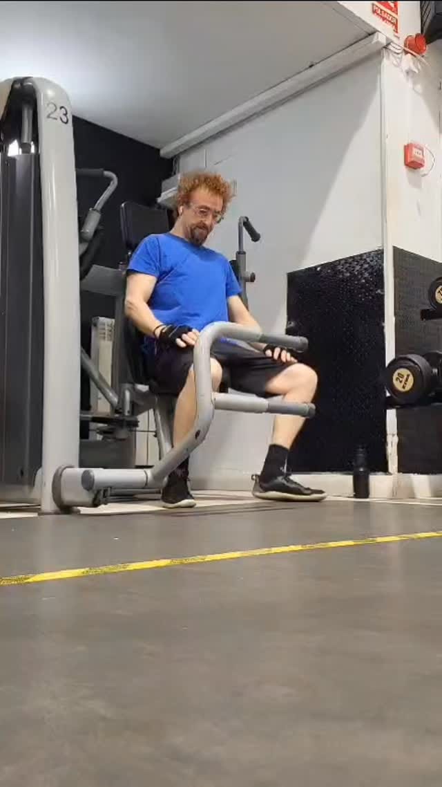 Post 4 by Ernie Jay on Instagram (video)