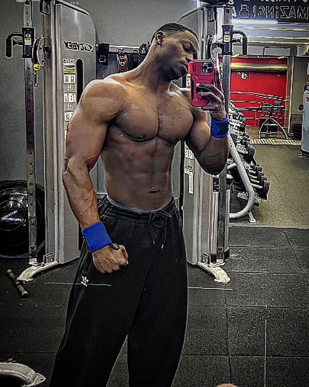 Post 9 by Ernie Jay on Instagram (image)