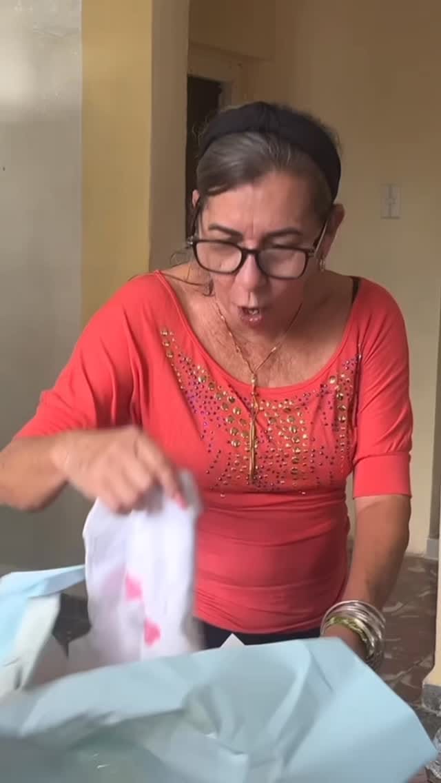 Post 1 by Dina Stars on Instagram (video)