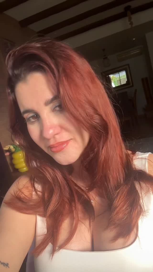 Post 3 by Dina Stars on Instagram (video)