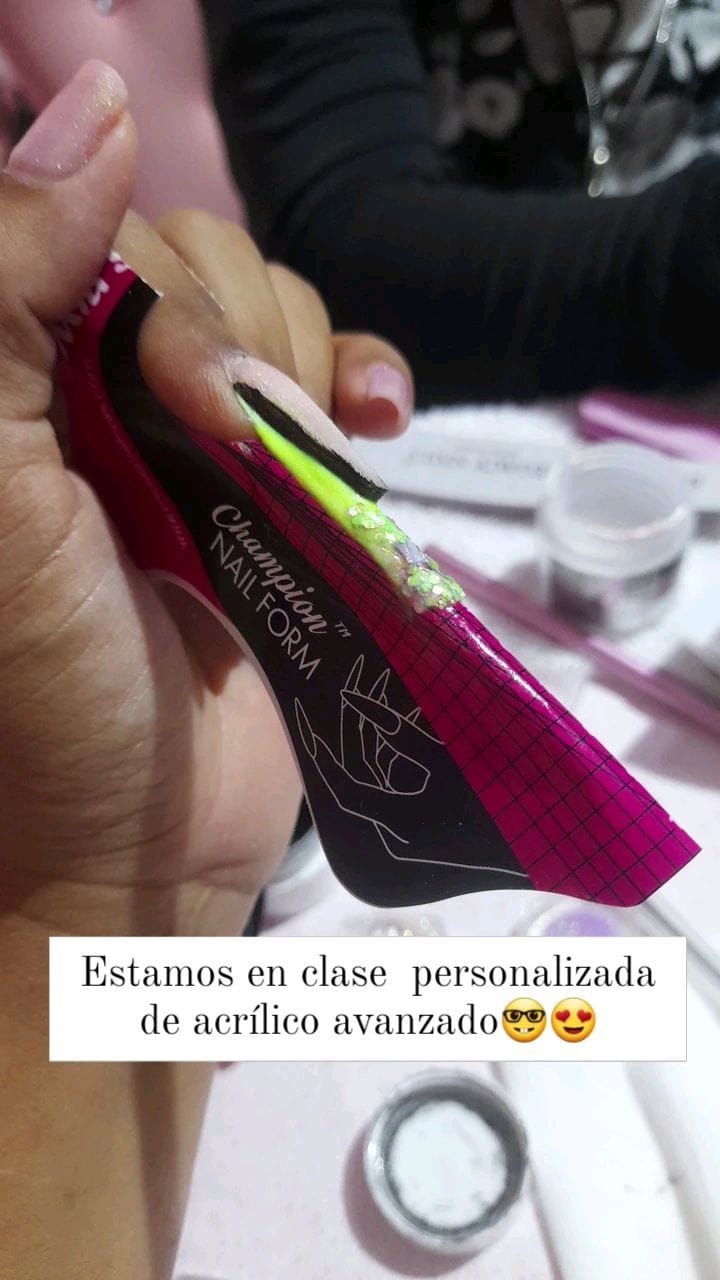 Post 10 by yeliris chirinos on Instagram (video)