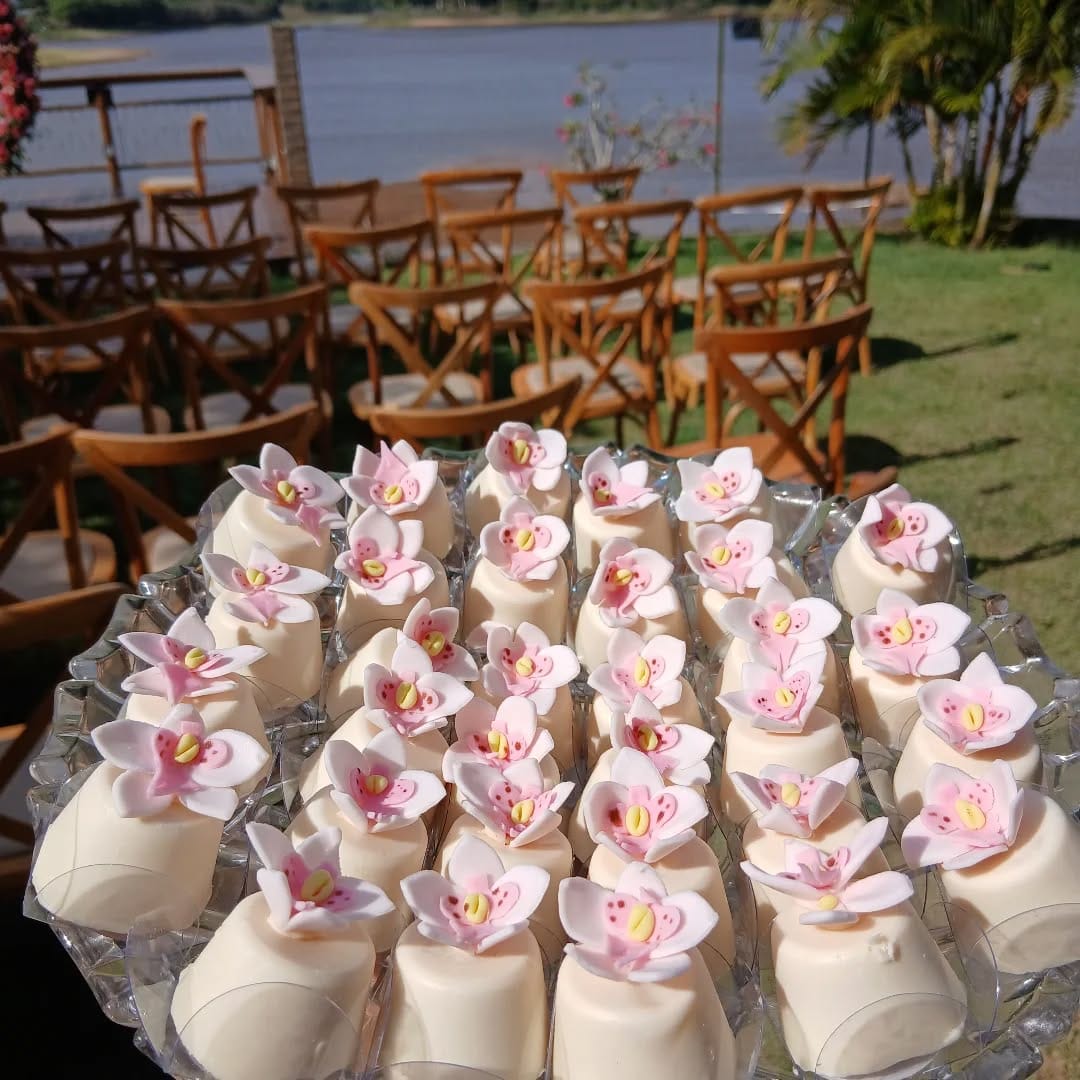 Post 4 by Lucieide Maria -  Doces on Instagram (image)