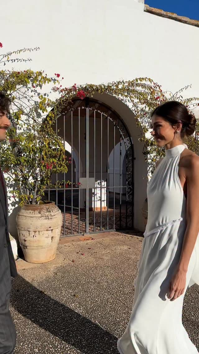 Post 1 by Lady Pipa on Instagram (video)