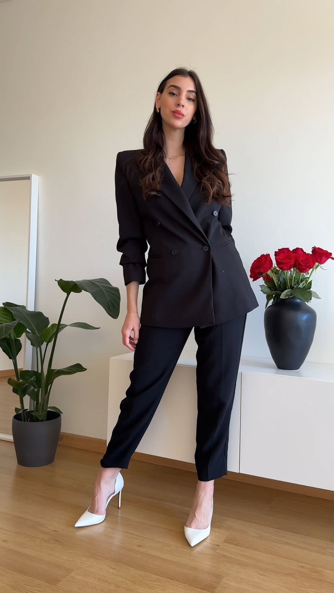 Post 10 by Cristina Martin on Instagram (video)