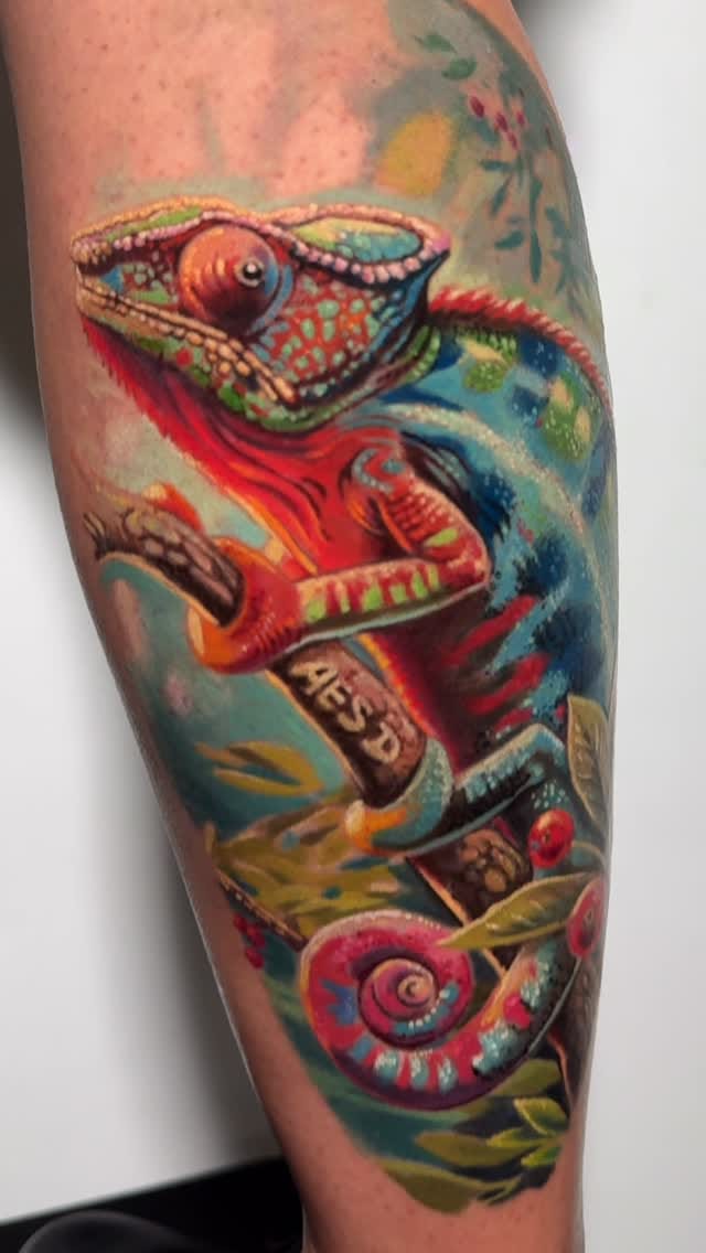 Post 7 by VERTIKAL TATTOO STUDIO on Instagram (video)