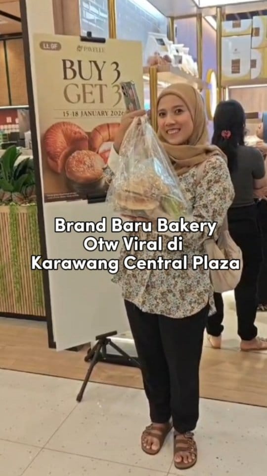 Post 3 by Sakinah Melissa on Instagram (video)