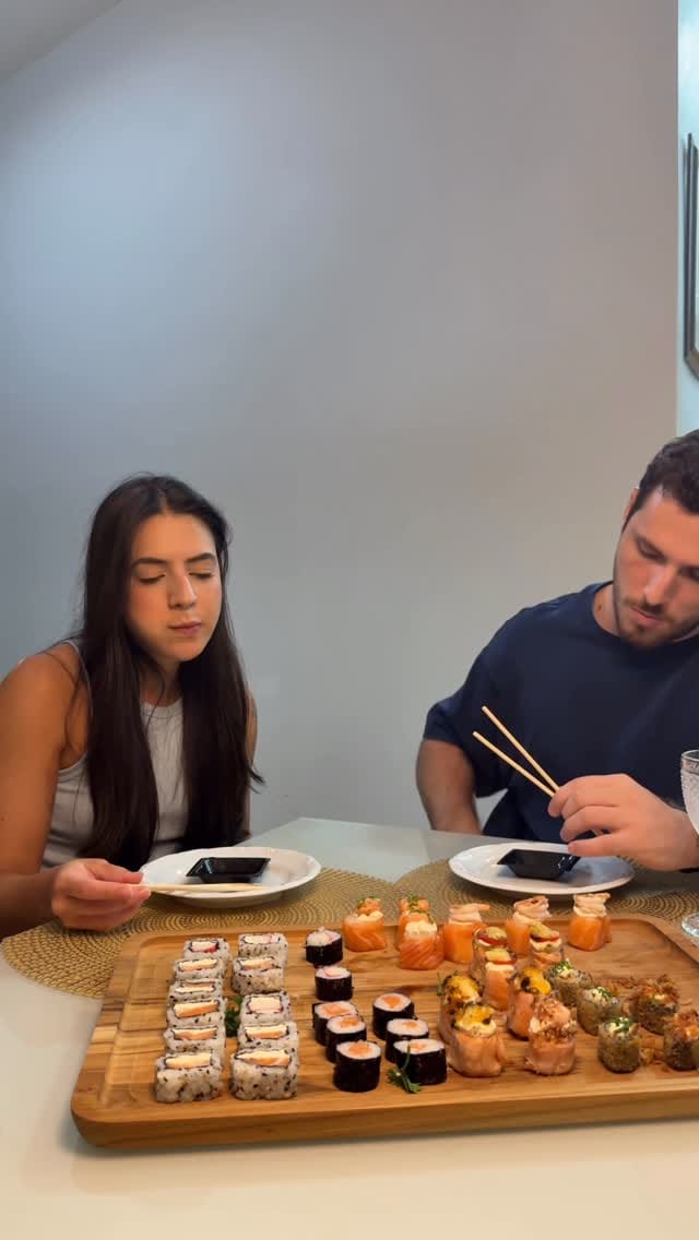 Post 5 by Vitória Avila on Instagram (video)