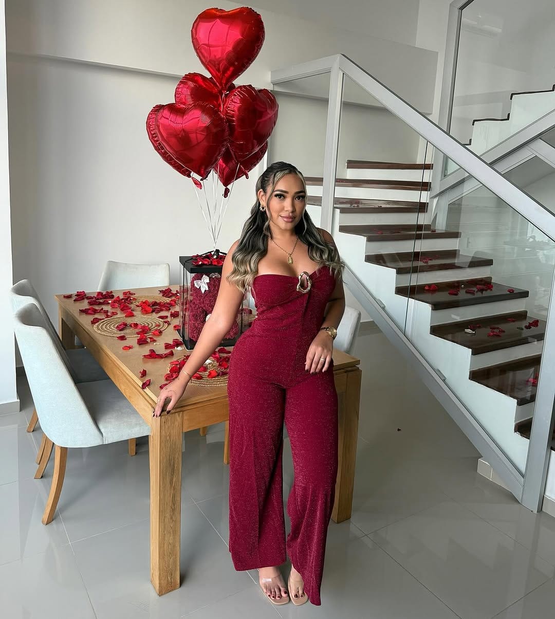 Post 7 by ROPADE MUJER|VESTIDOS|SETS on Instagram (image)