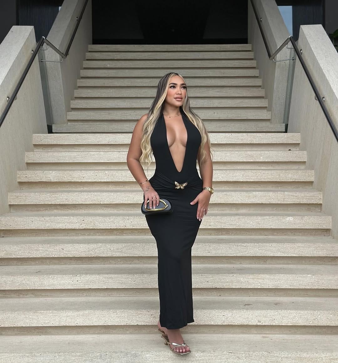 Post 3 by ROPADE MUJER|VESTIDOS|SETS on Instagram (image)