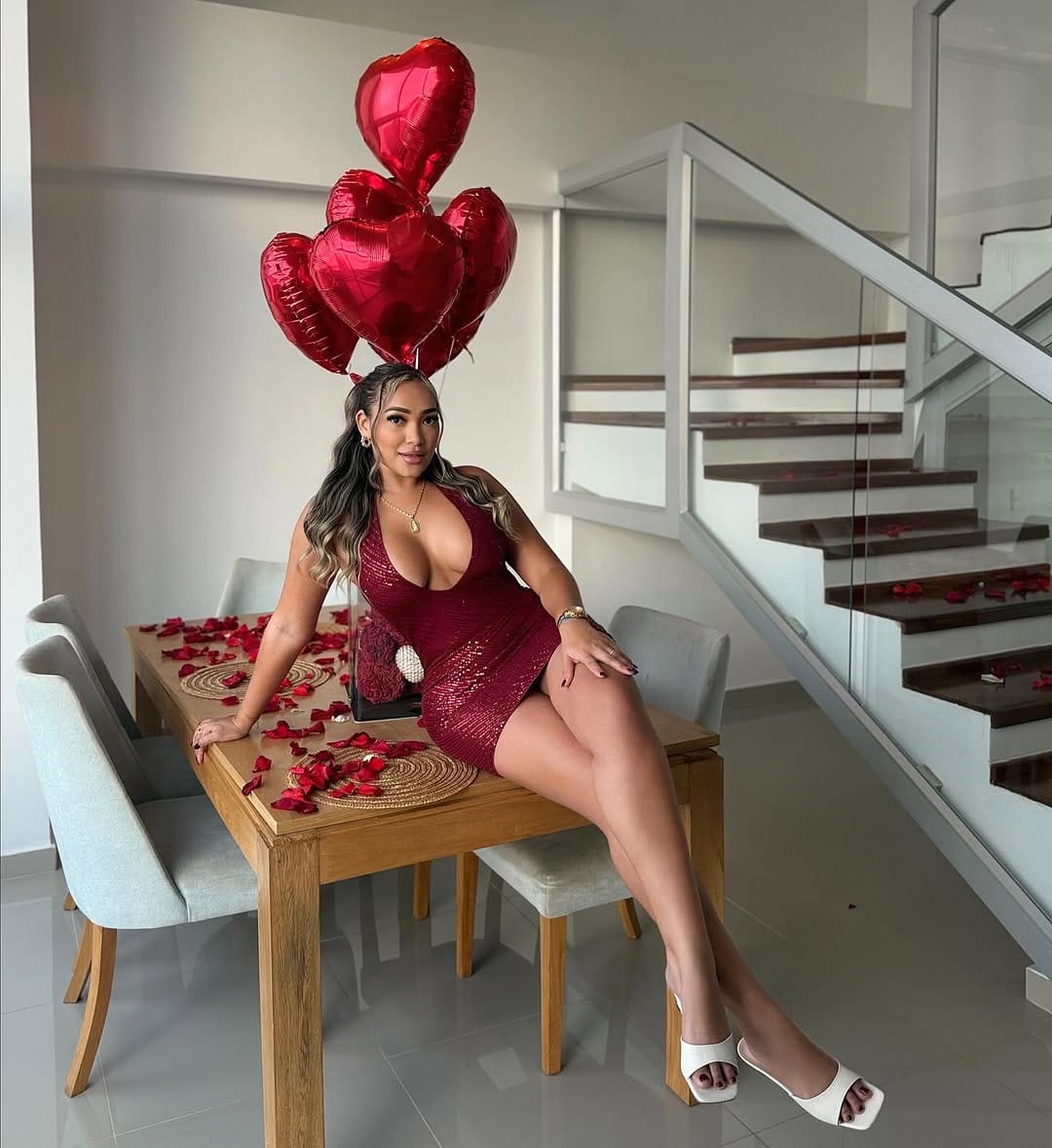 Post 8 by ROPADE MUJER|VESTIDOS|SETS on Instagram (image)