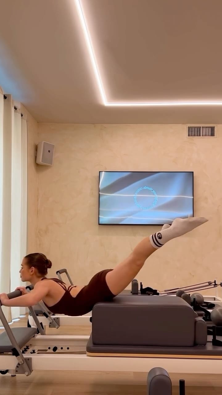 Post 6 by MODEL BARCELONA / VLADYSLAVA MELESHKO on Instagram (video)