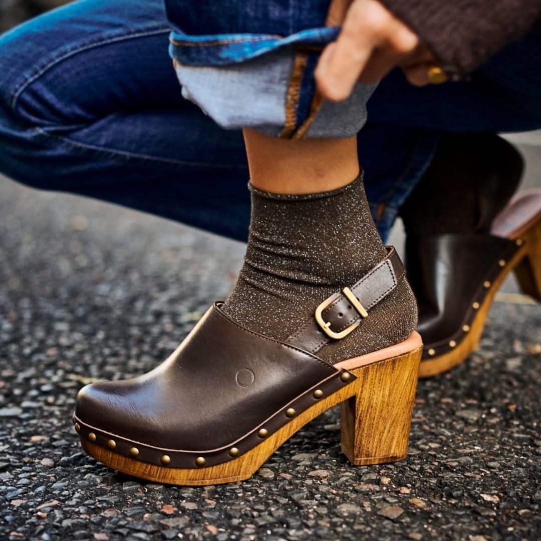 Post 9 by Fashion Women’s Shoes on Instagram (carousel)