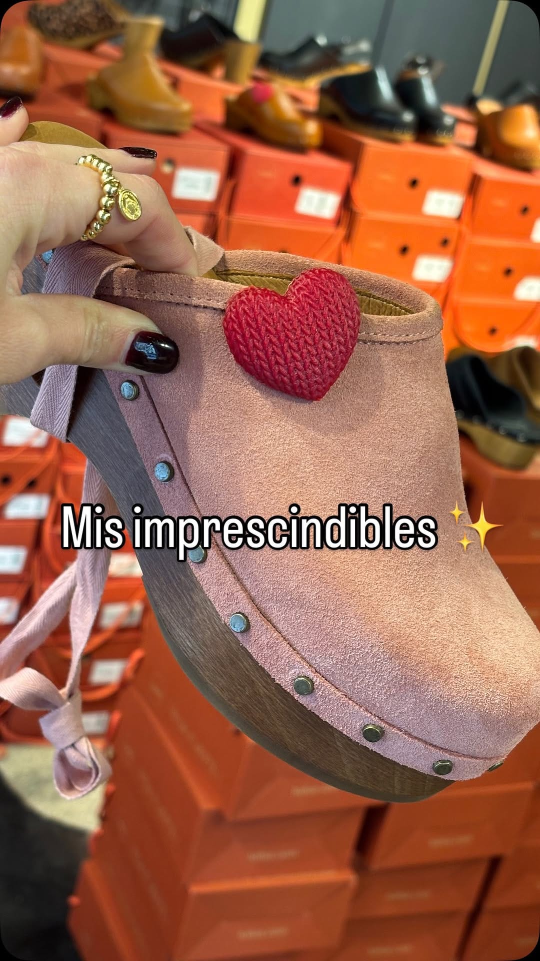 Post 1 by Fashion Women’s Shoes on Instagram (video)