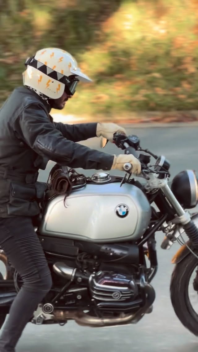 Post 4 by Guillermo V on Instagram (video)