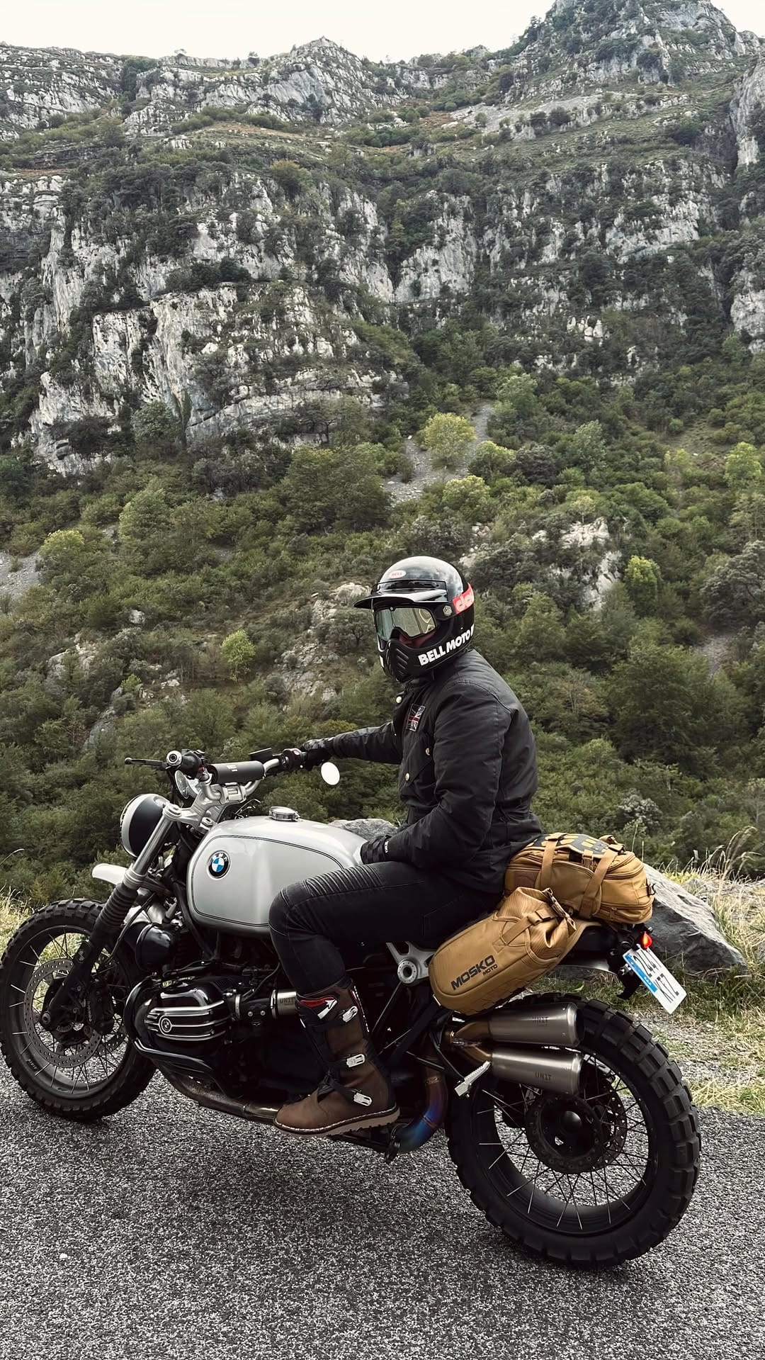 Post 8 by Guillermo V on Instagram (video)