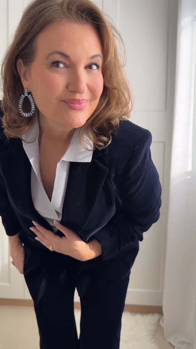 Post 10 by Maria Eugenia Ruiz on Instagram (video)