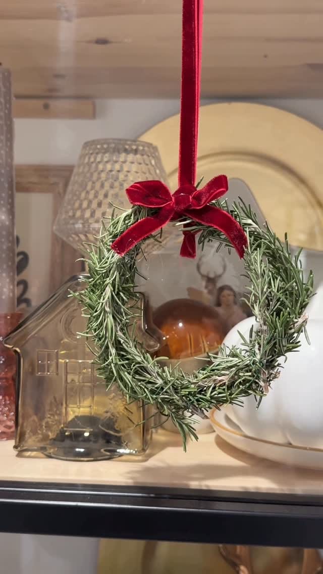 Post 8 by Maria Eugenia Ruiz on Instagram (video)