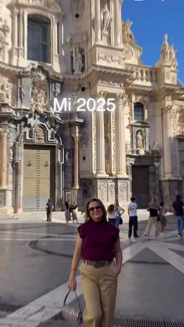 Post 6 by Maria Eugenia Ruiz on Instagram (video)