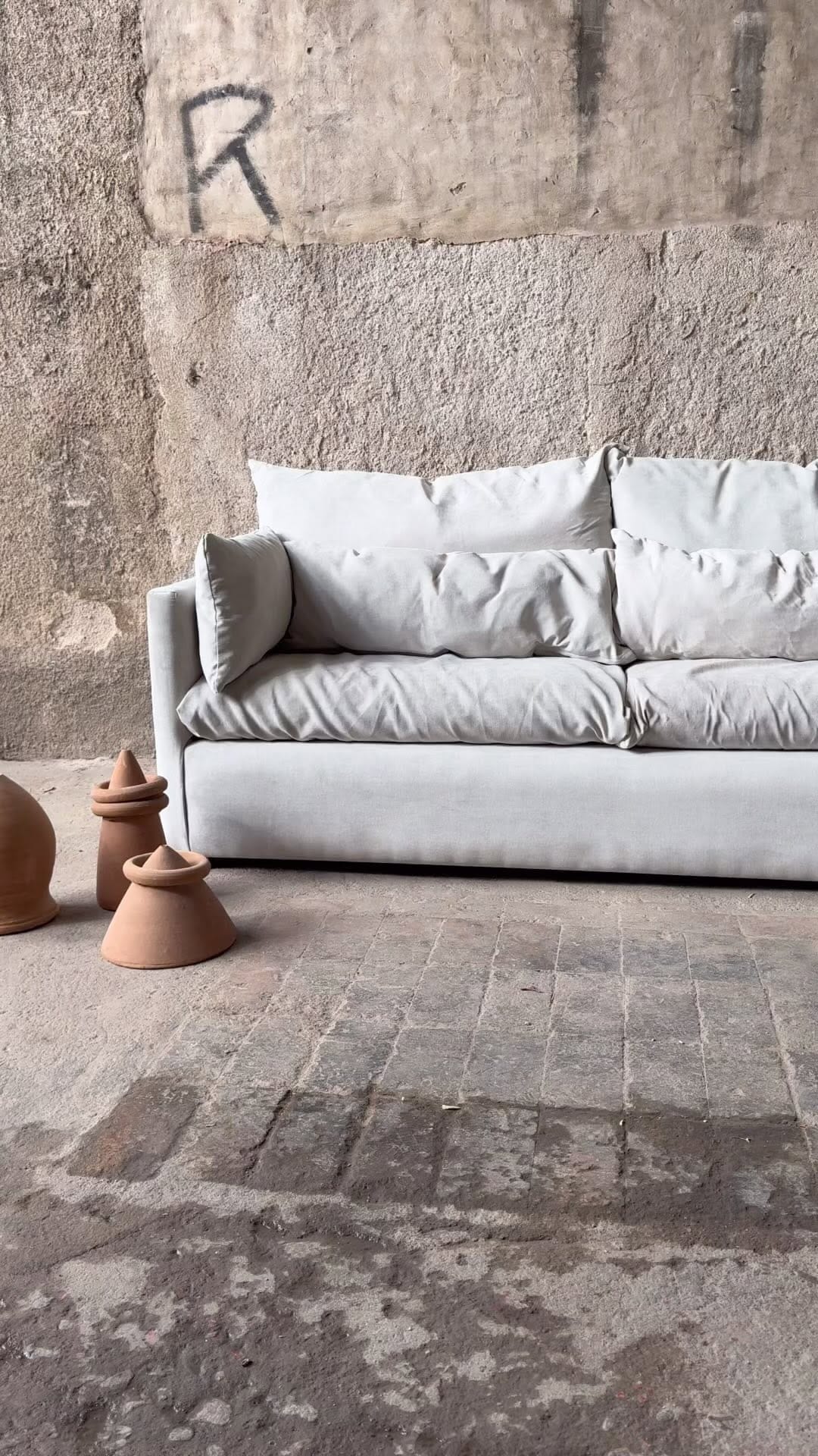Post 9 by Henderson Muebles Y Objetos on Instagram (video)