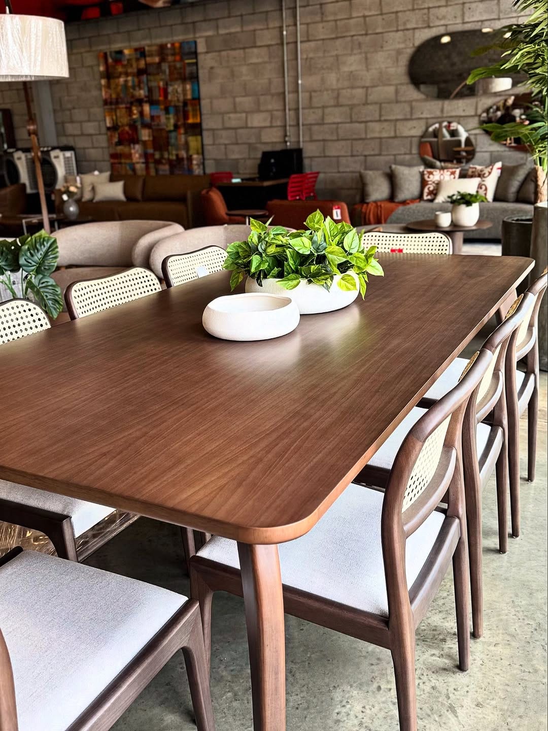 Post 10 by Casa Chique Outlet on Instagram (image)