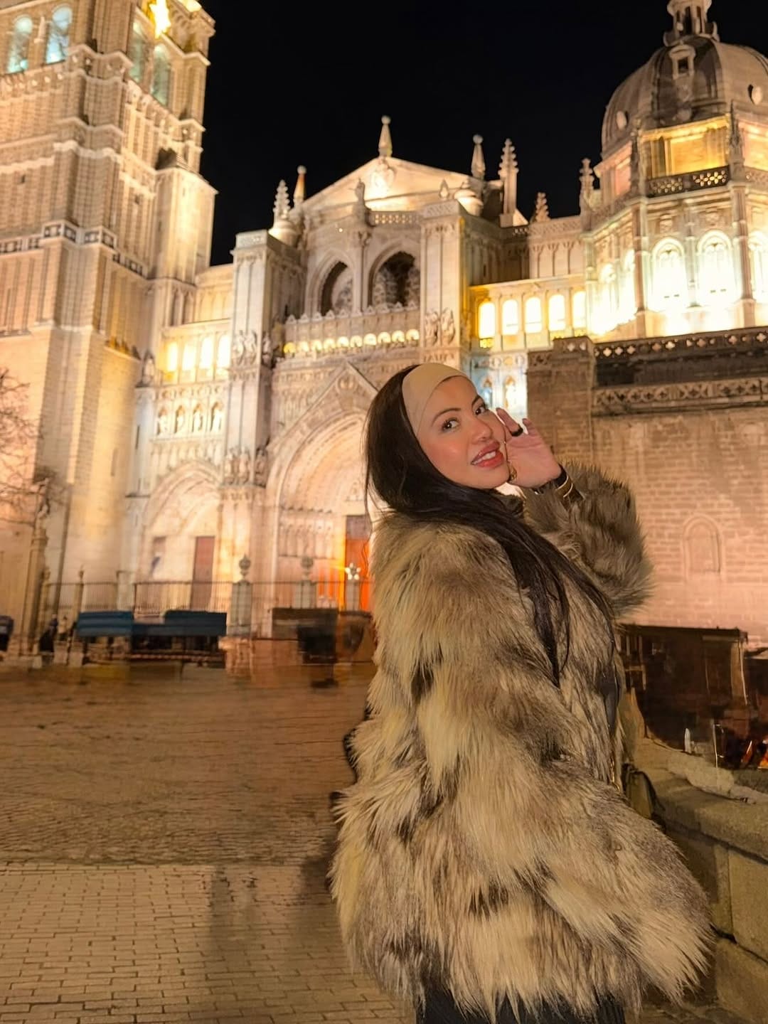 Post 3 by 𝘚𝘖𝘓 𝘉𝘖𝘙𝘑𝘈 on Instagram (carousel)