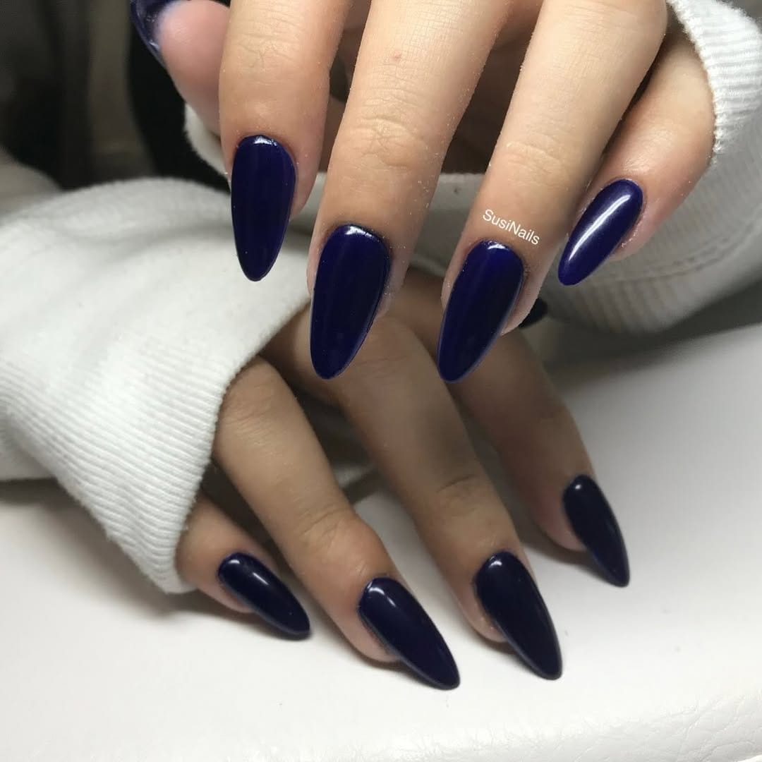 Post 4 by @susinails_21 on Instagram (image)