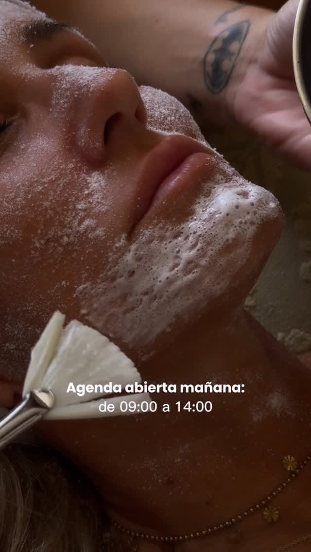 Post 7 by 𝗗𝗘𝗥𝗠𝗘𝗦 on Instagram (video)