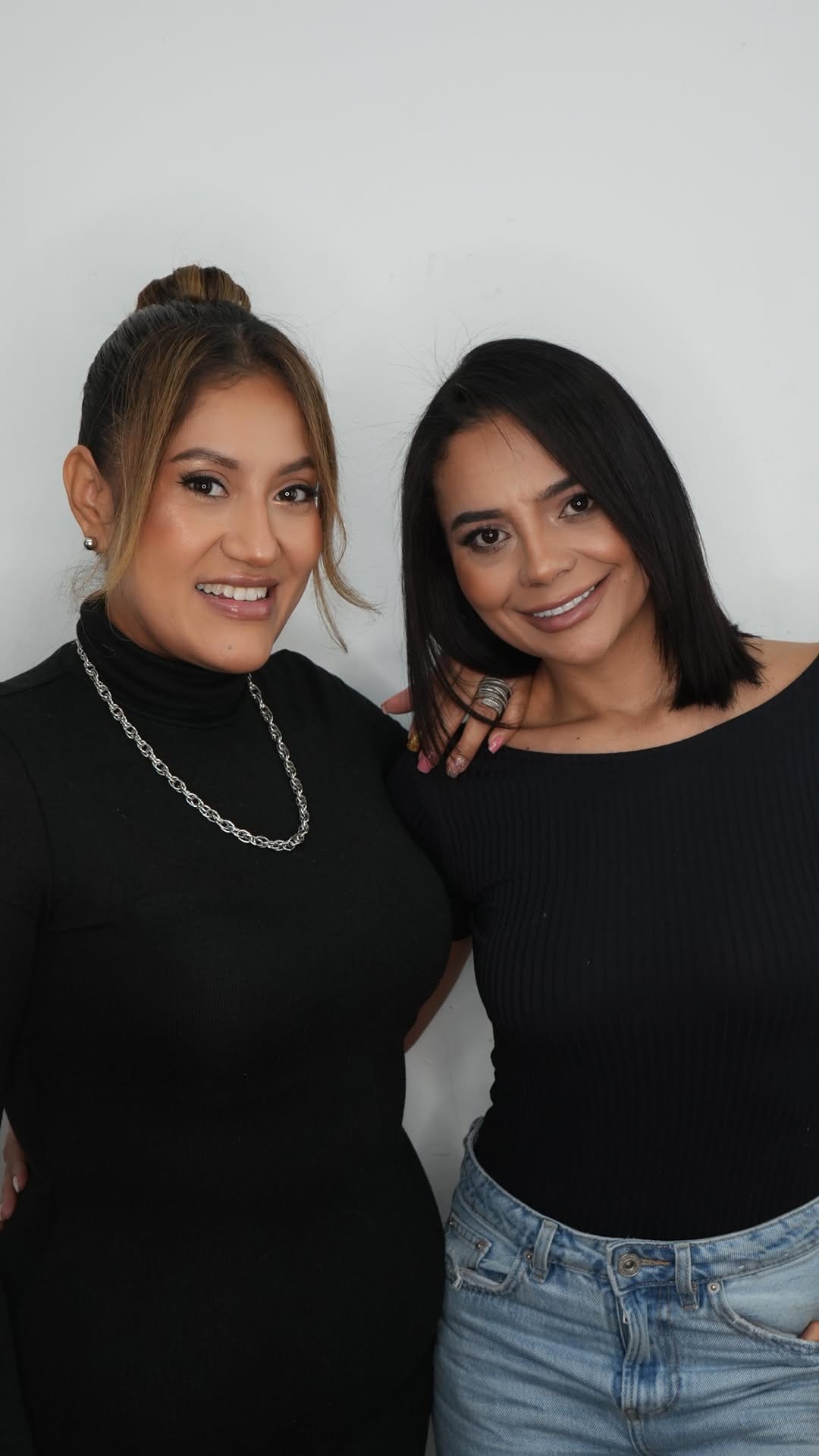 Post 2 by Yesenia Taborda V on Instagram (video)