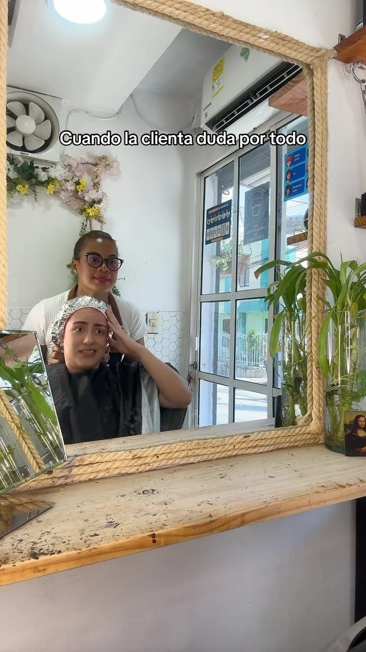 Post 9 by Hemilys Blanco on Instagram (video)