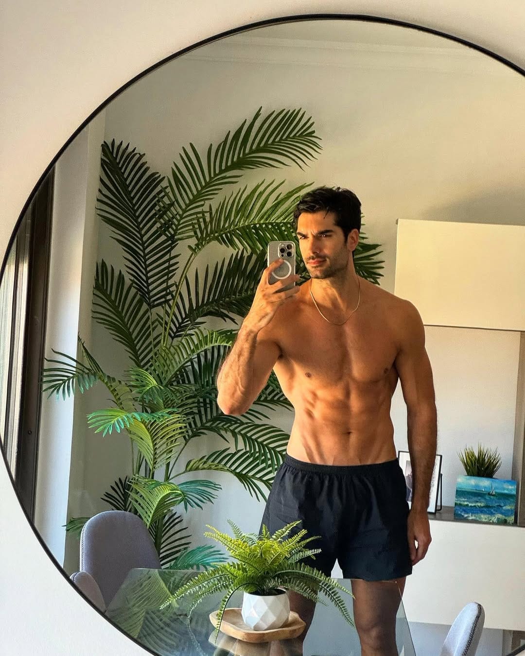 Post 9 by Alberto García Cabrera on Instagram (image)