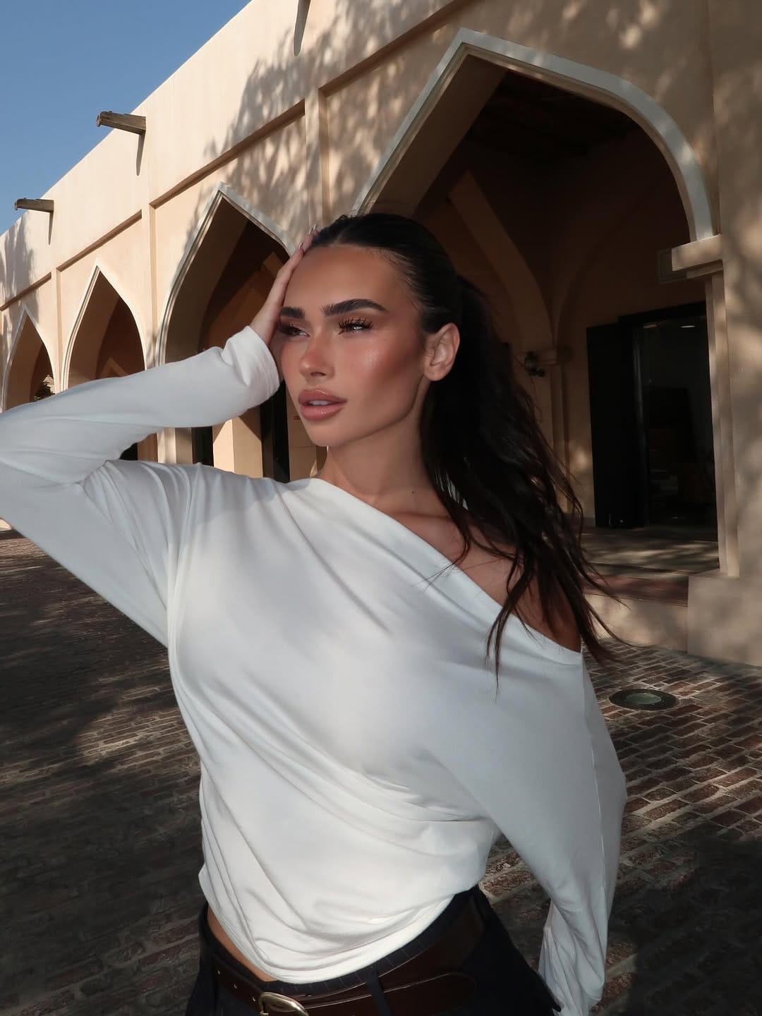 Post 5 by 𝐉𝐔𝐋𝐈𝐀 𝐑𝐎𝐃𝐑𝐈𝐆𝐔𝐄𝐙 on Instagram (carousel)