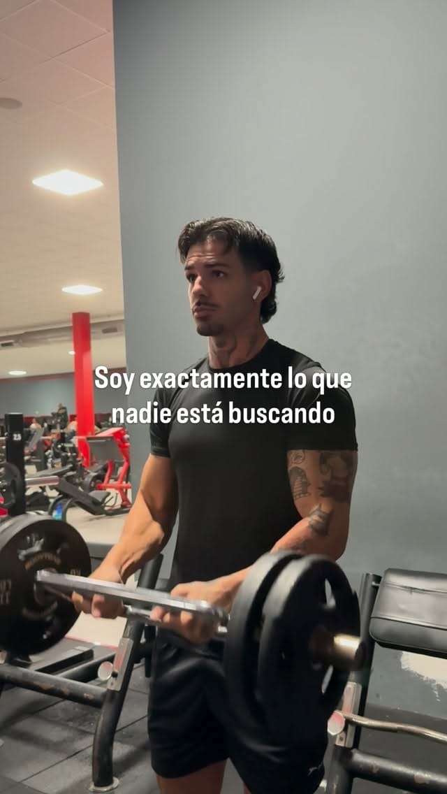 Post 9 by Carlos Andrés on Instagram (video)