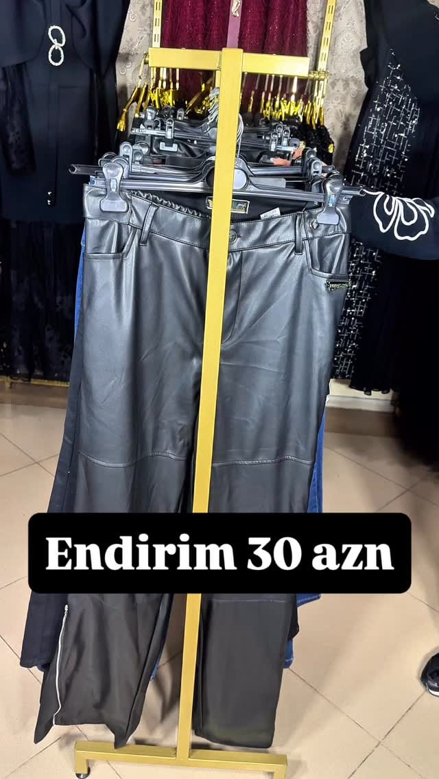 Post 4 by Ülkər Hüseynova on Instagram (video)
