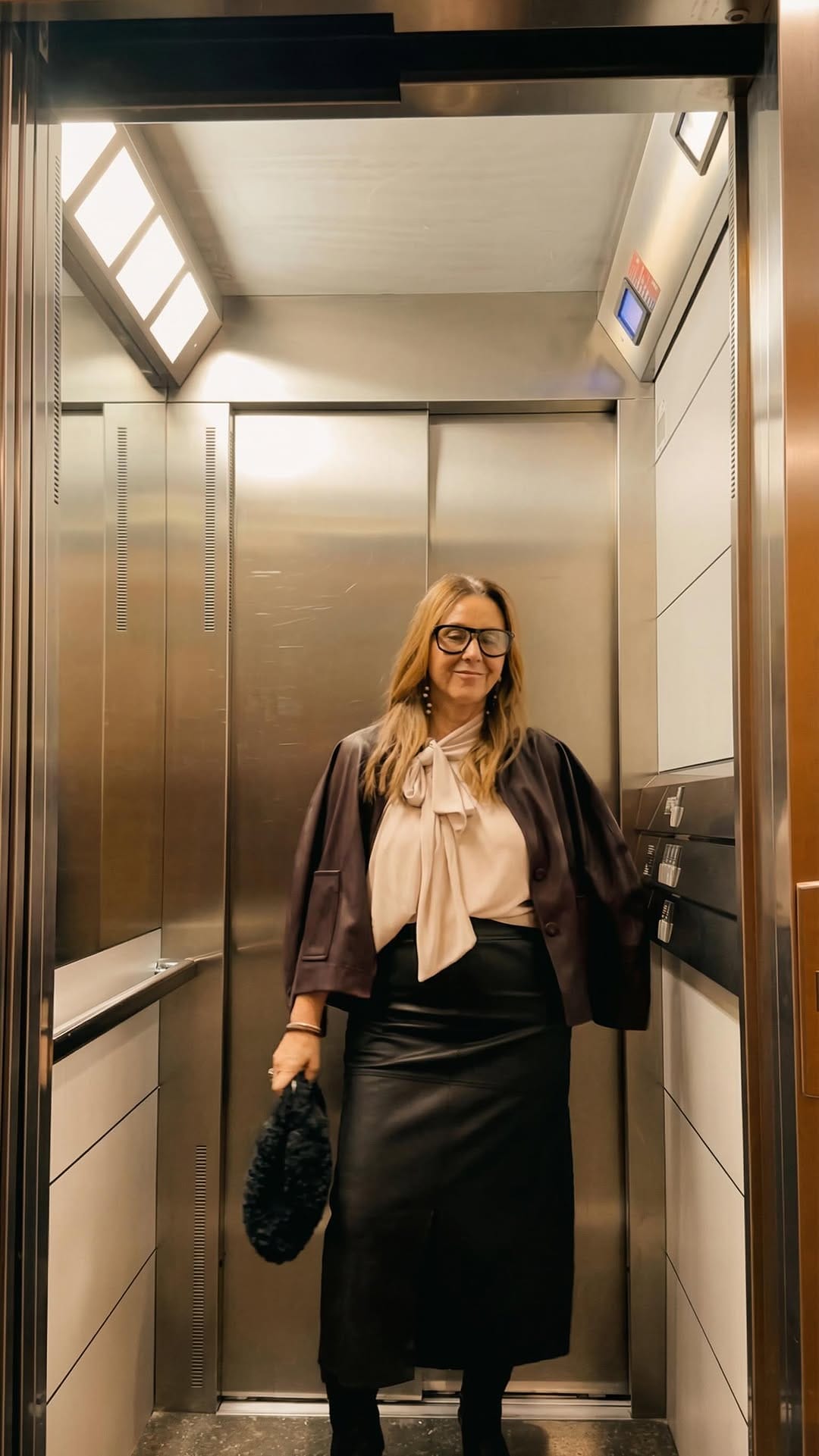 Post 5 by TWO SISTERS BCN | Moda Mujer on Instagram (video)