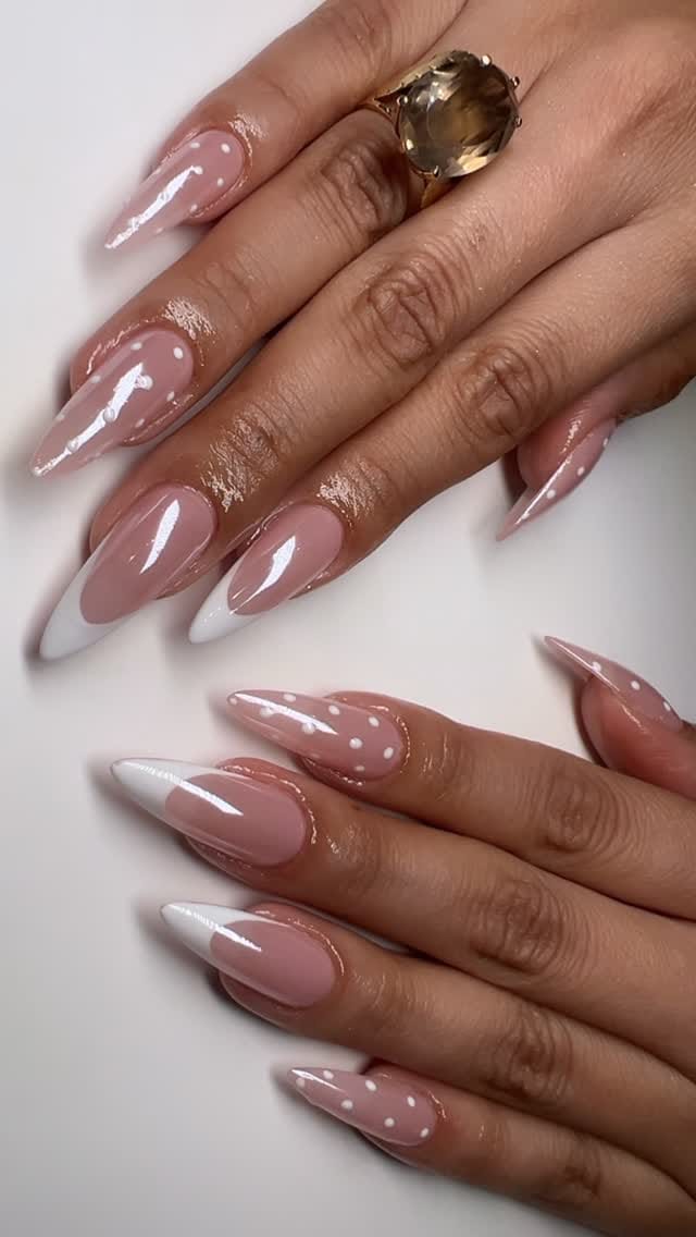 Post 10 by Queen of the Claws on Instagram (video)